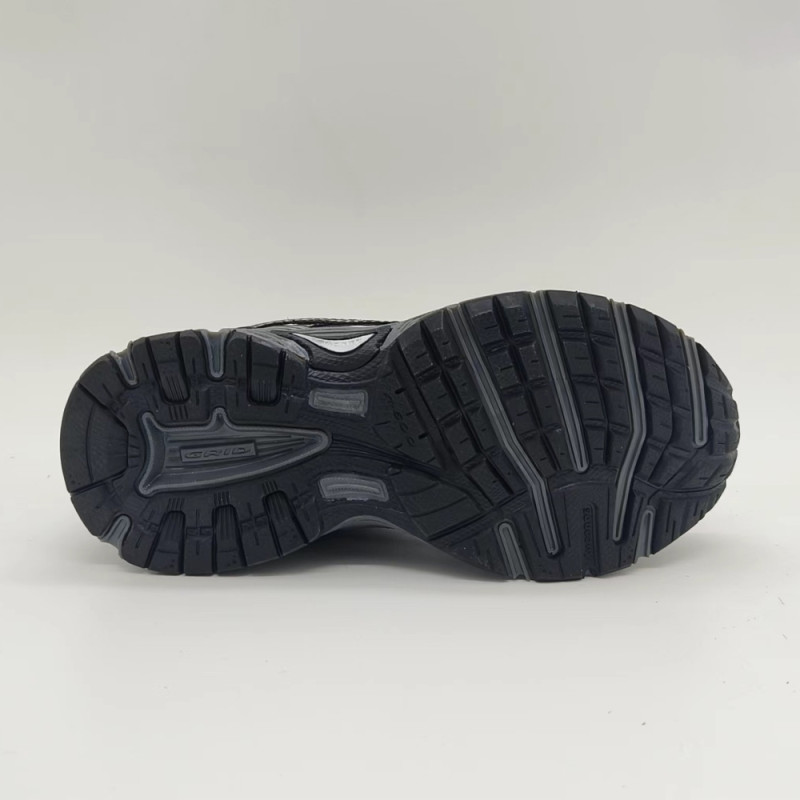 Baskets Saucony RIDE MILLENIUM Noires et Argenté Enfant | Chez DM'Sports